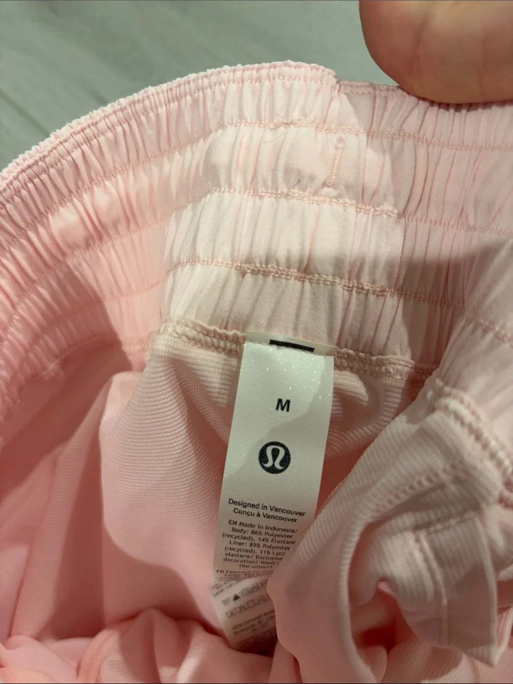 Lululemon shake it out short